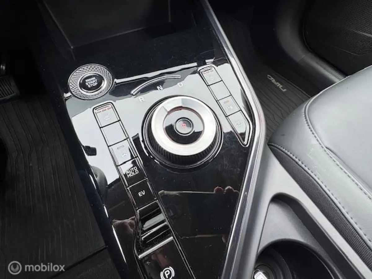 1.6 GDi PHEV DynamicLine Edition / Plug-inn Hybride / volledig elektrisch rijden 65 km hierna Hybride aandrijving , Navi / Camera achter / Parkeerhulp rondom / Stoel & stuur verwarming / Key