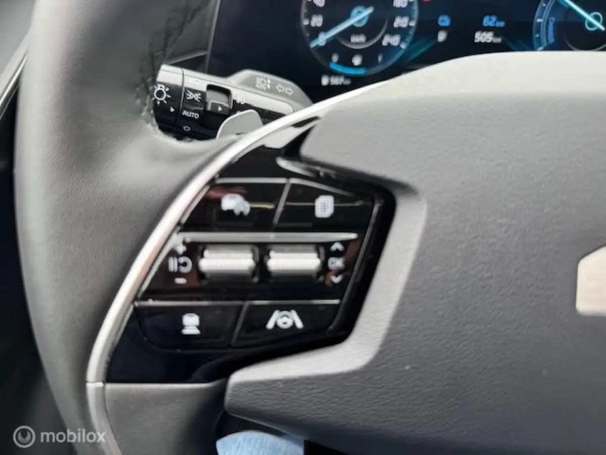 1.6 GDi PHEV DynamicLine Edition / Plug-inn Hybride / volledig elektrisch rijden 65 km hierna Hybride aandrijving , Navi / Camera achter / Parkeerhulp rondom / Stoel & stuur verwarming / Key