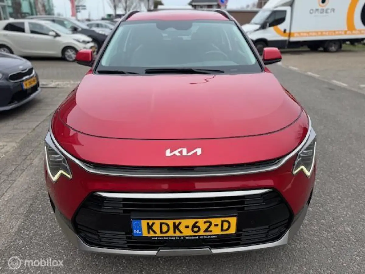 1.6 GDi PHEV DynamicLine Edition / Plug-inn Hybride / volledig elektrisch rijden 65 km hierna Hybride aandrijving , Navi / Camera achter / Parkeerhulp rondom / Stoel & stuur verwarming / Key