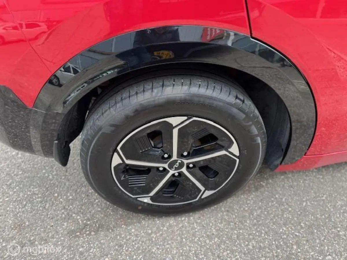 1.6 GDi PHEV DynamicLine Edition / Plug-inn Hybride / volledig elektrisch rijden 65 km hierna Hybride aandrijving , Navi / Camera achter / Parkeerhulp rondom / Stoel & stuur verwarming / Key