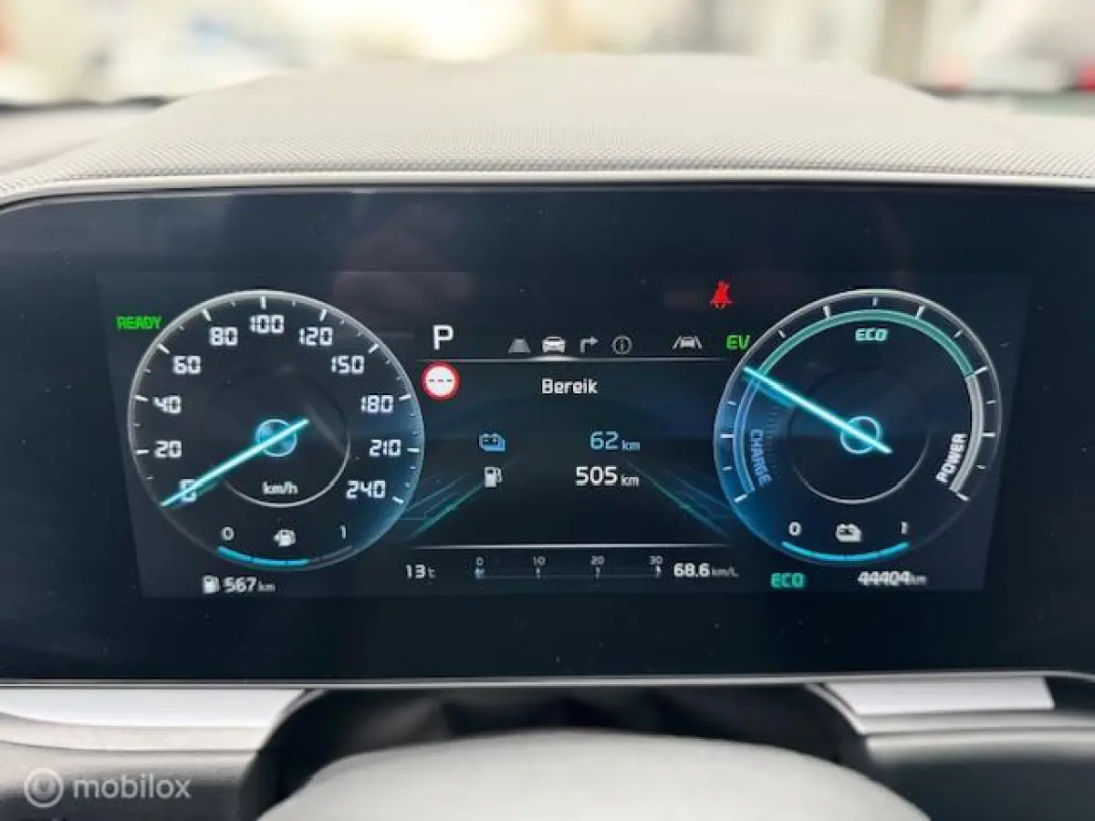 1.6 GDi PHEV DynamicLine Edition / Plug-inn Hybride / volledig elektrisch rijden 65 km hierna Hybride aandrijving , Navi / Camera achter / Parkeerhulp rondom / Stoel & stuur verwarming / Key