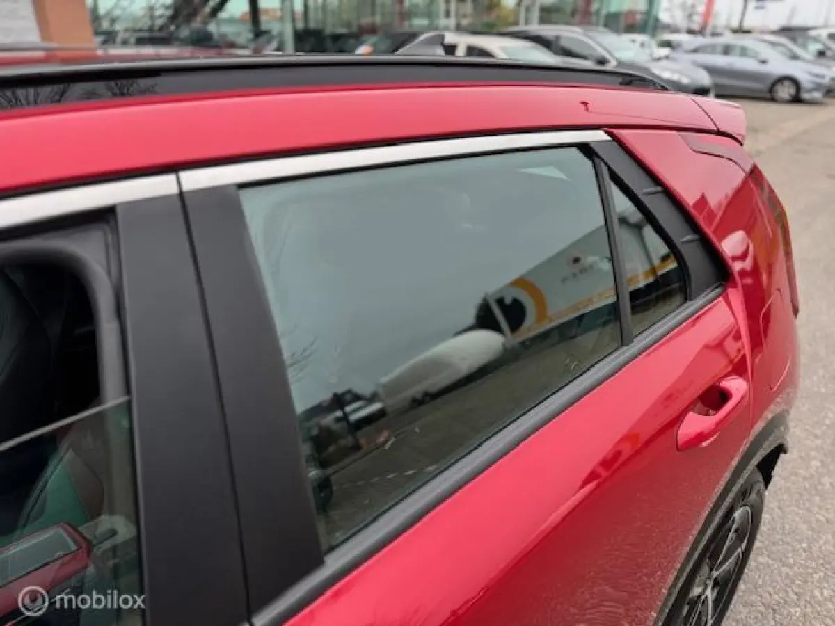 1.6 GDi PHEV DynamicLine Edition / Plug-inn Hybride / volledig elektrisch rijden 65 km hierna Hybride aandrijving , Navi / Camera achter / Parkeerhulp rondom / Stoel & stuur verwarming / Key