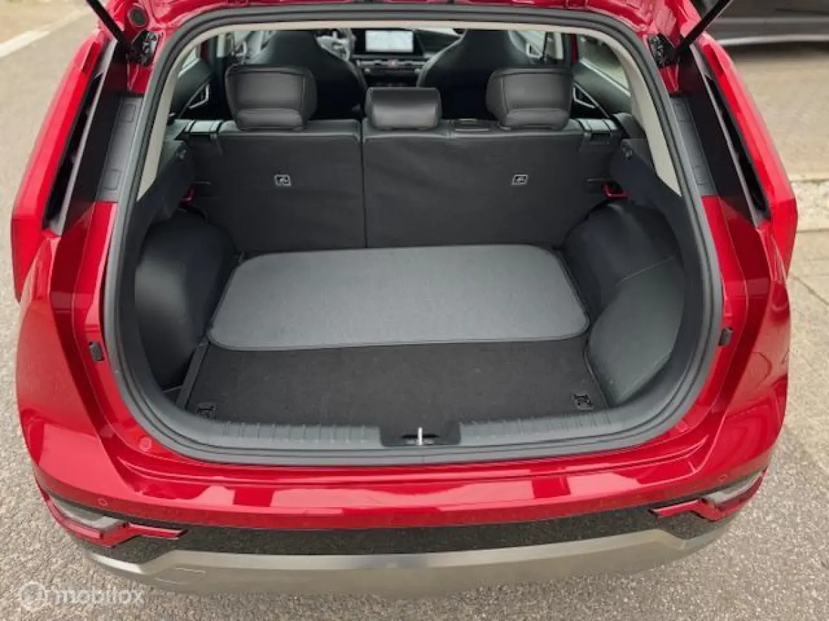 1.6 GDi PHEV DynamicLine Edition / Plug-inn Hybride / volledig elektrisch rijden 65 km hierna Hybride aandrijving , Navi / Camera achter / Parkeerhulp rondom / Stoel & stuur verwarming / Key