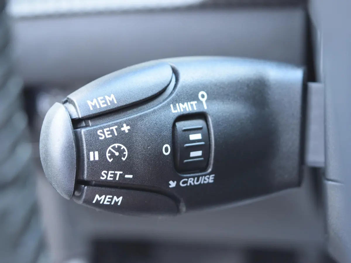 EV Allure Avantage 51 kWh | Vision & Navigation Pack | Warmtepomp  | Parkeersensoren met camera | Climate control | Cruise control |