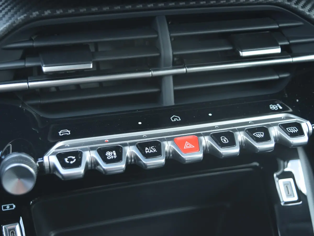 EV Allure Avantage 51 kWh | Vision & Navigation Pack | Warmtepomp  | Parkeersensoren met camera | Climate control | Cruise control |