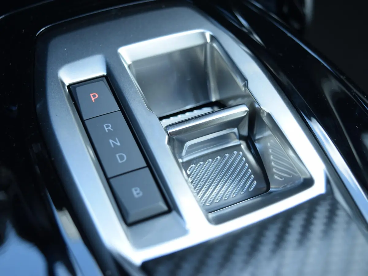 EV Allure Avantage 51 kWh | Vision & Navigation Pack | Warmtepomp  | Parkeersensoren met camera | Climate control | Cruise control |