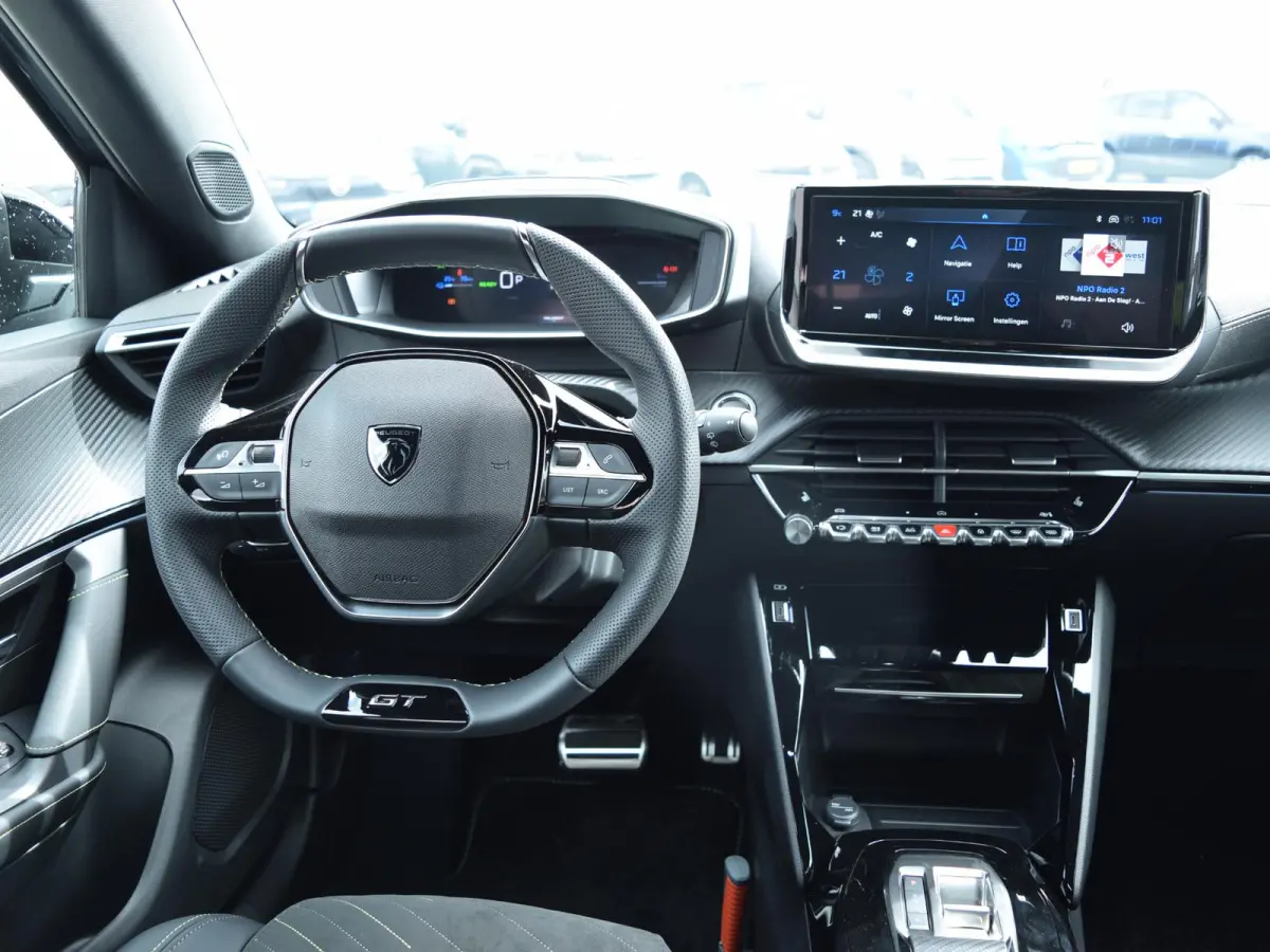 EV GT Avantage 54 kWh | Alcantara Executive Interior met stoelmassage | Warmtepomp | Vision, Navigation & Drive Assist plus Pack |