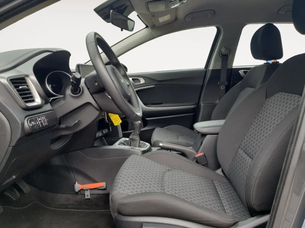 1.0T ComfortLine | Navigatie | Camera | Climate control | Cruise control | Apple Carplay / Android Auto |