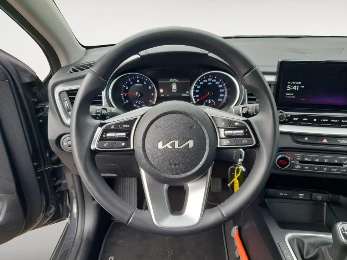 1.0T ComfortLine | Navigatie | Camera | Climate control | Cruise control | Apple Carplay / Android Auto |