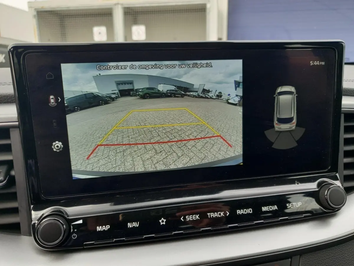 1.0T ComfortLine | Navigatie | Camera | Climate control | Cruise control | Apple Carplay / Android Auto |