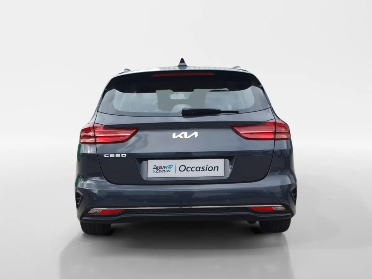 1.0T ComfortLine | Navigatie | Camera | Climate control | Cruise control | Apple Carplay / Android Auto |