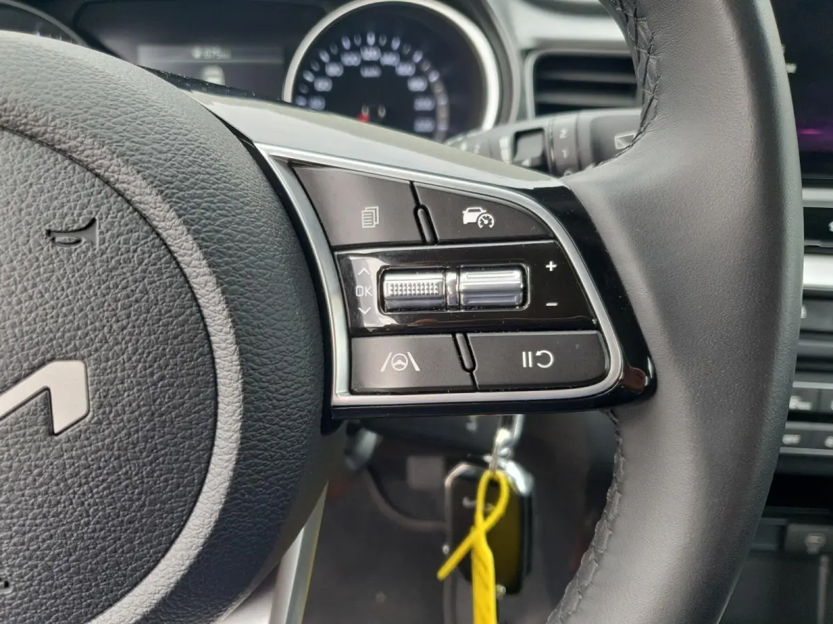 1.0T ComfortLine | Navigatie | Camera | Climate control | Cruise control | Apple Carplay / Android Auto |
