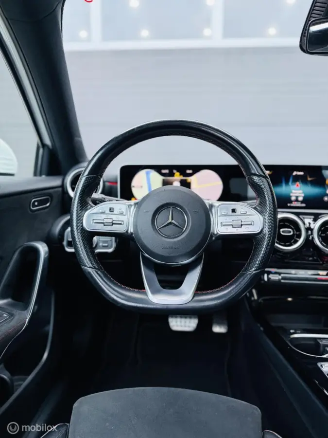 200 Launch Edition Premium 2018