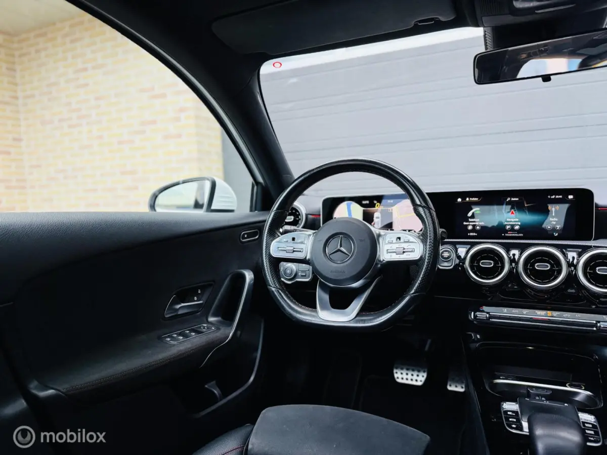 200 Launch Edition Premium 2018