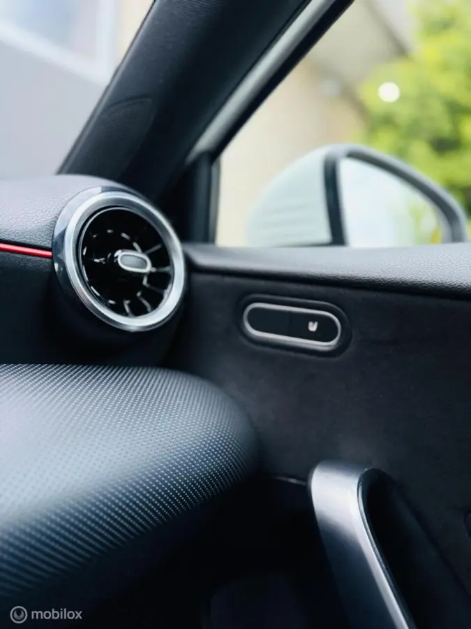 200 Launch Edition Premium 2018