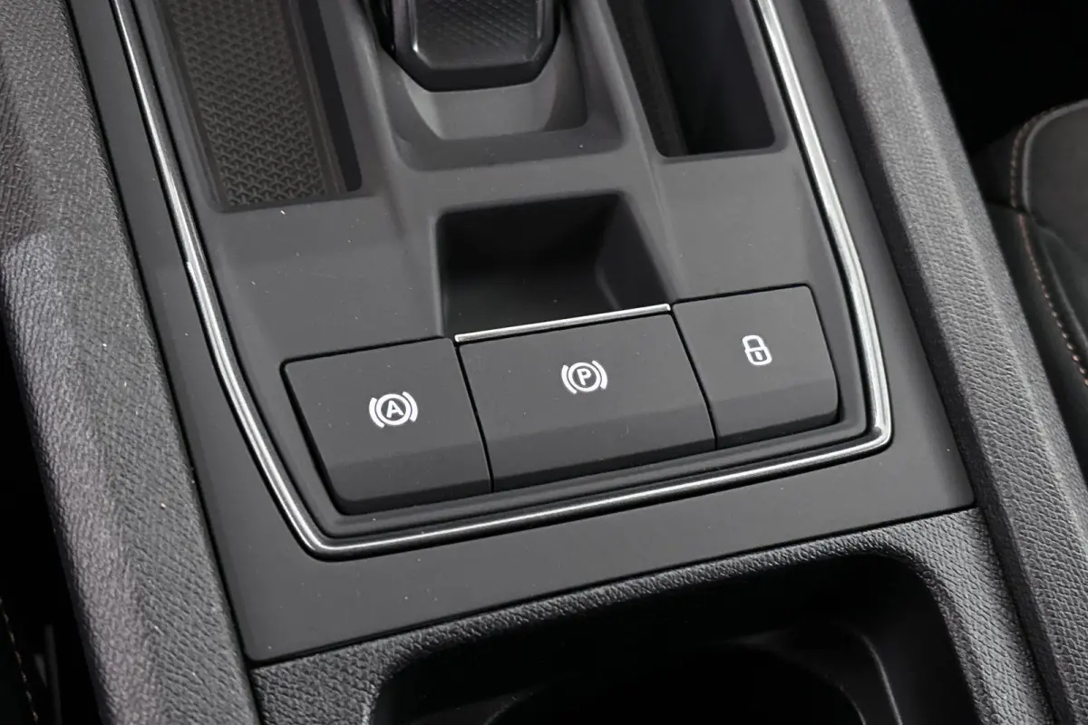 1.4 e-Hybrid VZ 245 PK Achteruitrijcamera Apple CarPlay Stoel-Stuurverwarming