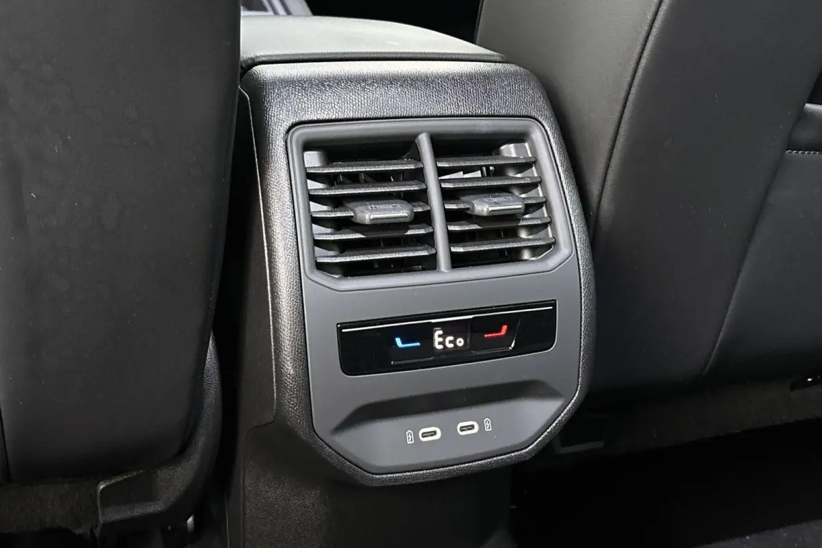 1.4 e-Hybrid VZ 245 PK Achteruitrijcamera Apple CarPlay Stoel-Stuurverwarming