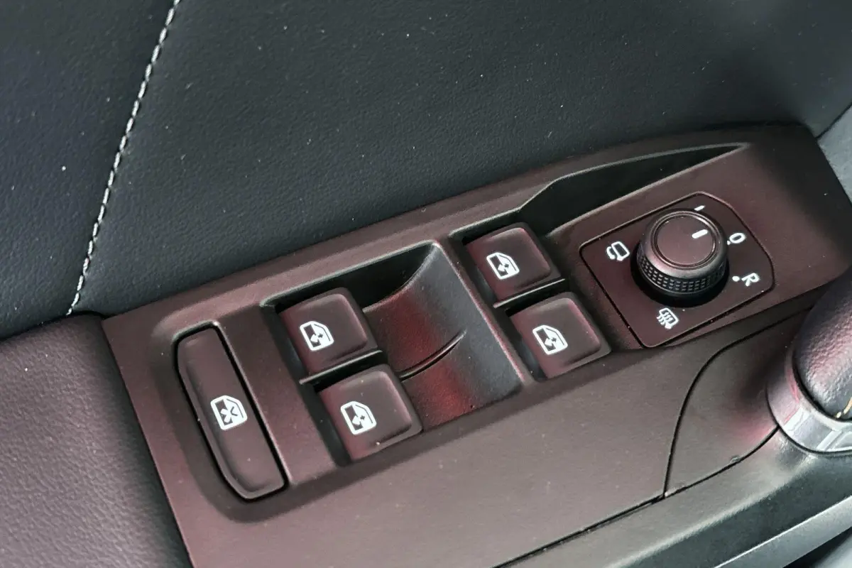 1.4 e-Hybrid VZ 245 PK Achteruitrijcamera Apple CarPlay Stoel-Stuurverwarming