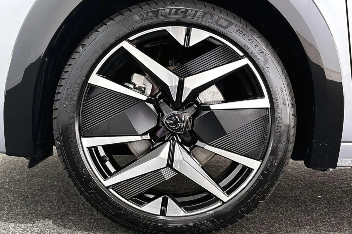 1.2 Hybrid 145 e-DCS6 GT Adaptieve Cruise Control Navigatie Keyless Achteruitrijcamera
