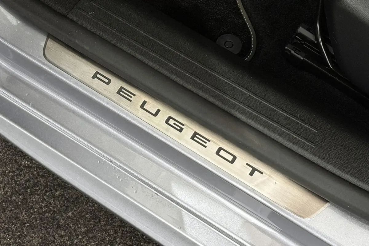 1.2 Hybrid 145 e-DCS6 GT Adaptieve Cruise Control Navigatie Keyless Achteruitrijcamera