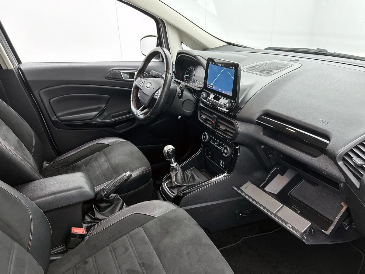 1.0 EcoBoost ST-Line | Trekhaak afneembaar | Navi | Apple CarPlay/Android Auto | Parkeersensoren | Clima | Cruise Control