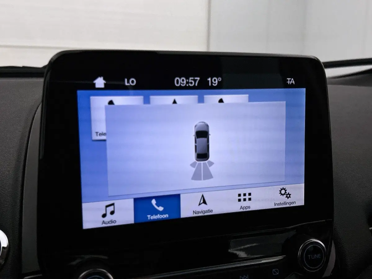 1.0 EcoBoost ST-Line | Trekhaak afneembaar | Navi | Apple CarPlay/Android Auto | Parkeersensoren | Clima | Cruise Control
