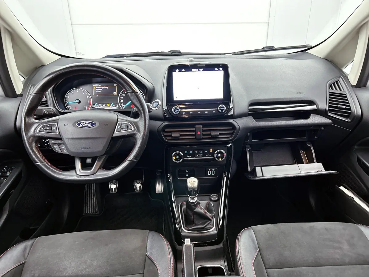 1.0 EcoBoost ST-Line | Trekhaak afneembaar | Navi | Apple CarPlay/Android Auto | Parkeersensoren | Clima | Cruise Control