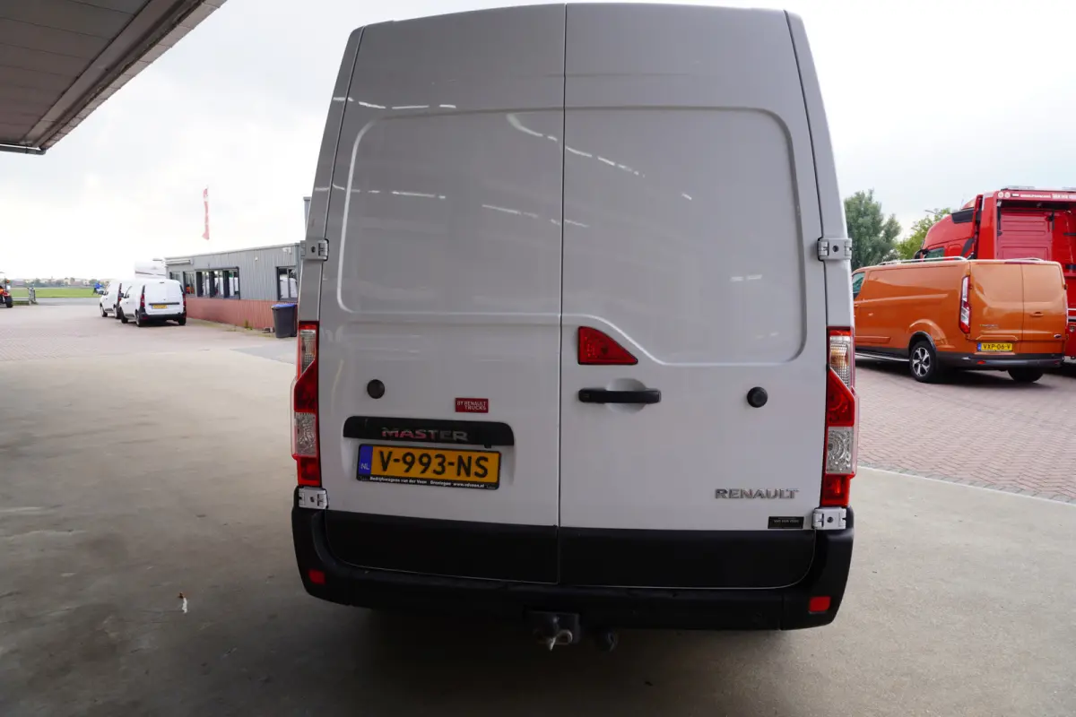 T35 2.3 dCi 170PK L3H2 Energy Schuifdeur L/R Nr. V005 | Airco | Cruise | Navi | Camera