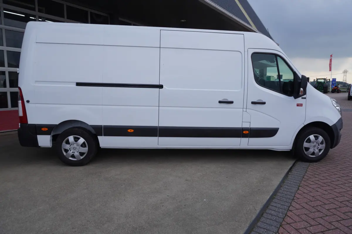 T35 2.3 dCi 170PK L3H2 Energy Schuifdeur L/R Nr. V005 | Airco | Cruise | Navi | Camera
