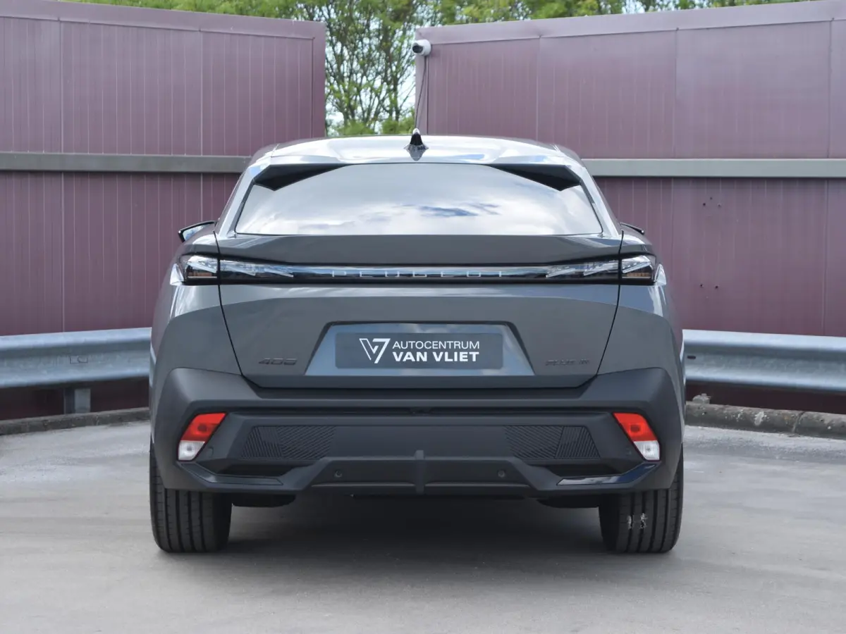 1.6 GT Exclusive Plug-In Hybrid 240 | SCHUIF / KANTELDAK | 20" L.M.V. | LEDEREN BEKLEDING | STOELVERWARMING | NIEUWE MODEL!