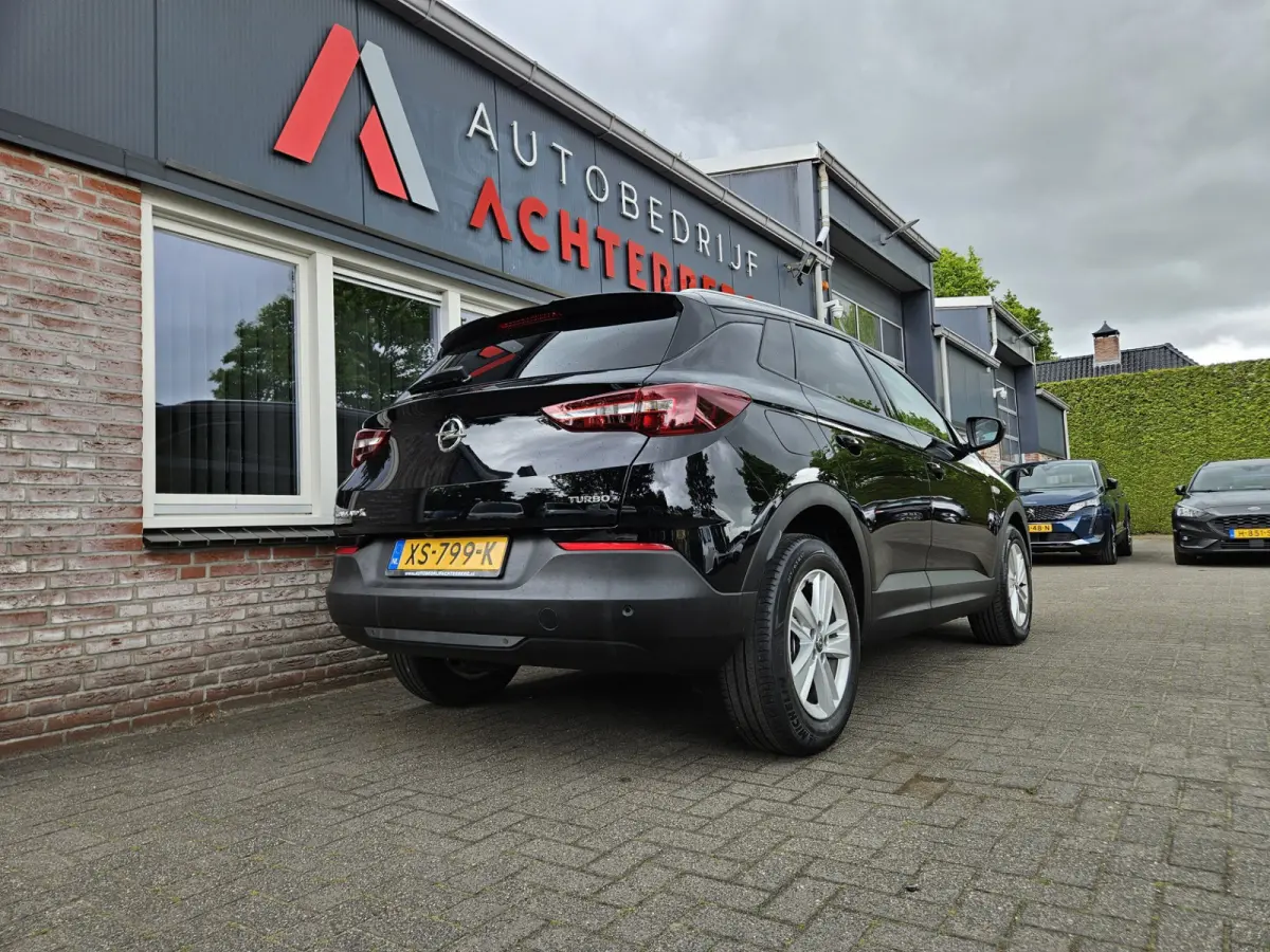 1.2 Turbo Business + Lage Kilometerstand/NAP! Carplay! Camera! Dealer Onderhouden!
