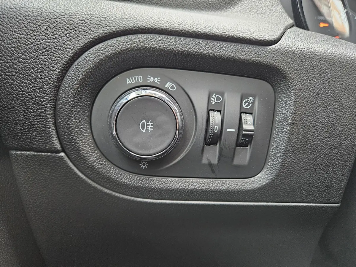 1.2 Turbo Business + Lage Kilometerstand/NAP! Carplay! Camera! Dealer Onderhouden!