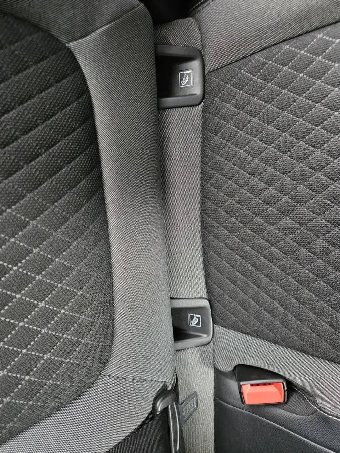 1.2 Turbo Business + Lage Kilometerstand/NAP! Carplay! Camera! Dealer Onderhouden!