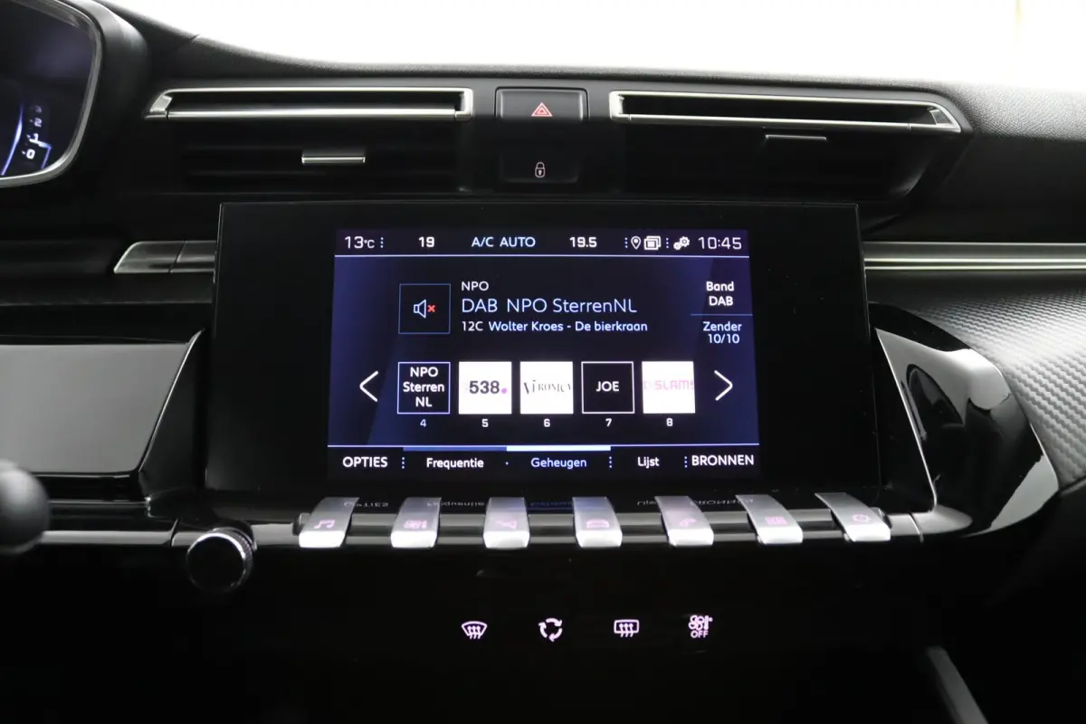 1.6 Active Avantage*AUTOM.*ACC*CAM*NAVI*CARPLAY*