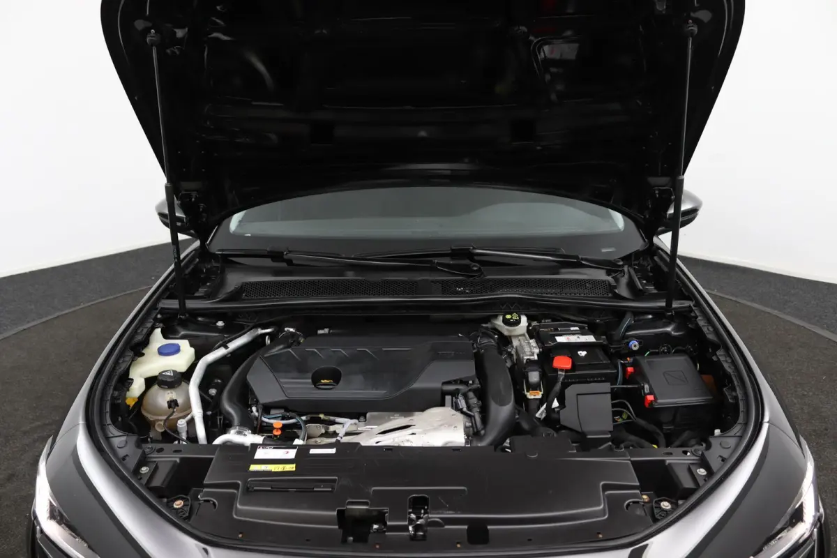 1.6 Active Avantage*AUTOM.*ACC*CAM*NAVI*CARPLAY*