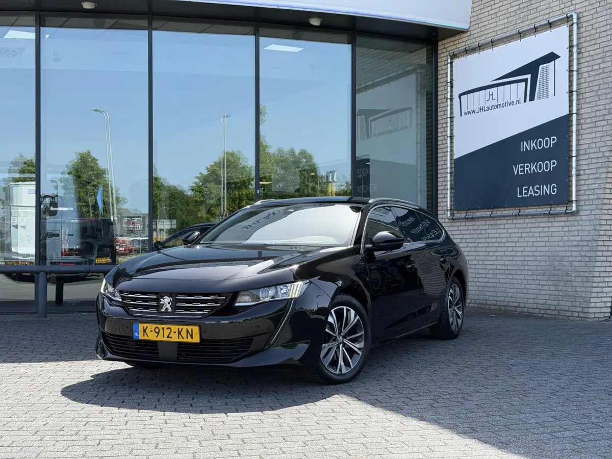 1.6 Active Avantage*AUTOM.*ACC*CAM*NAVI*CARPLAY*