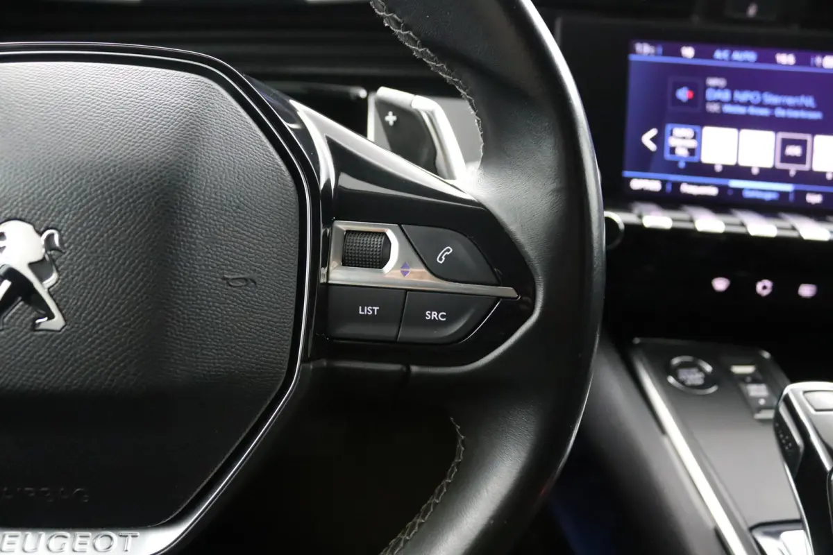 1.6 Active Avantage*AUTOM.*ACC*CAM*NAVI*CARPLAY*