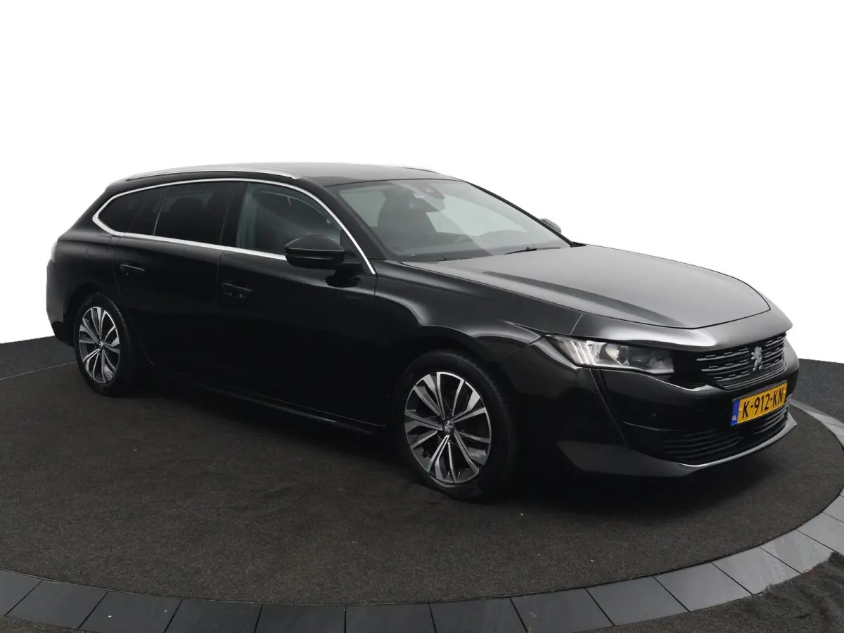 1.6 Active Avantage*AUTOM.*ACC*CAM*NAVI*CARPLAY*