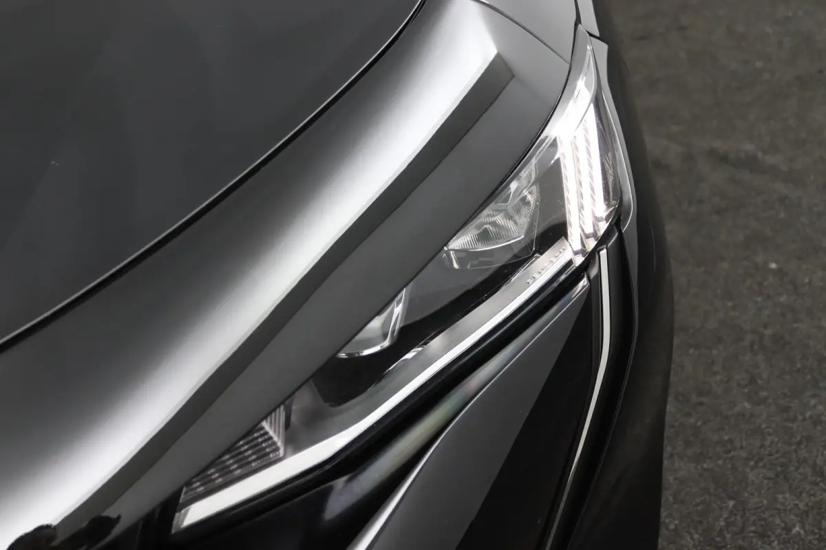 1.6 Active Avantage*AUTOM.*ACC*CAM*NAVI*CARPLAY*