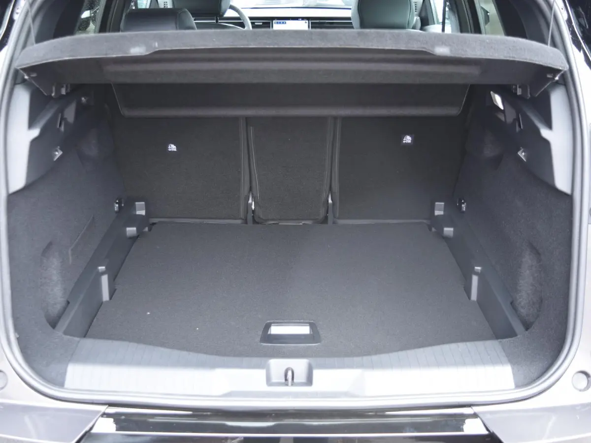 1.2 Hybrid 145 Plus | Pack Techno | Two tone / zwart dak | 19" L.M.V. | PARKEERSENSOREN MET CAMERA | ELEKTRISCHE ACHTERKLEP |