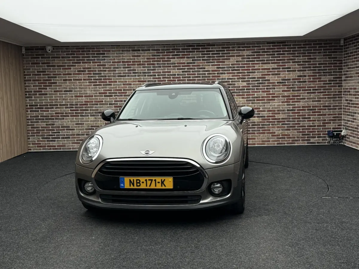 Mini 1.5 Cooper Business