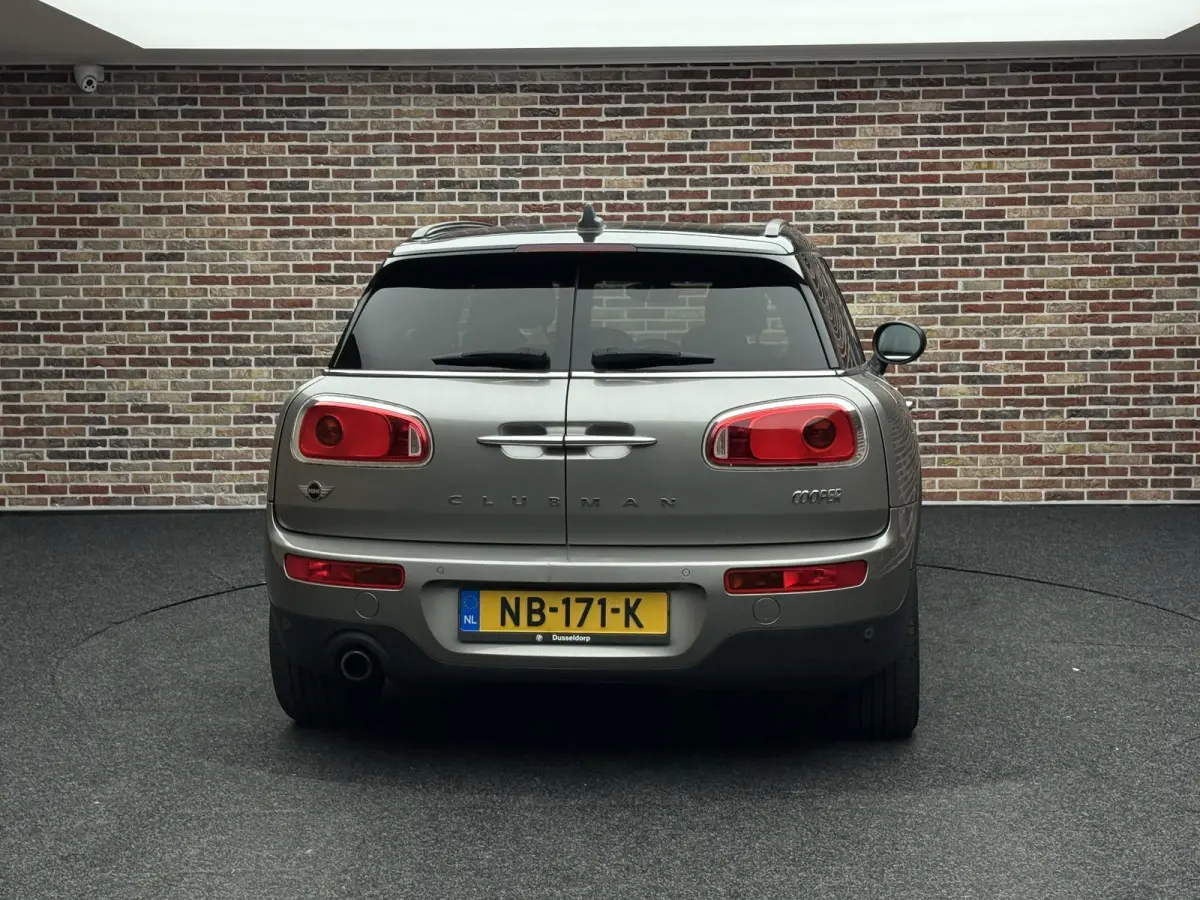 Mini 1.5 Cooper Business