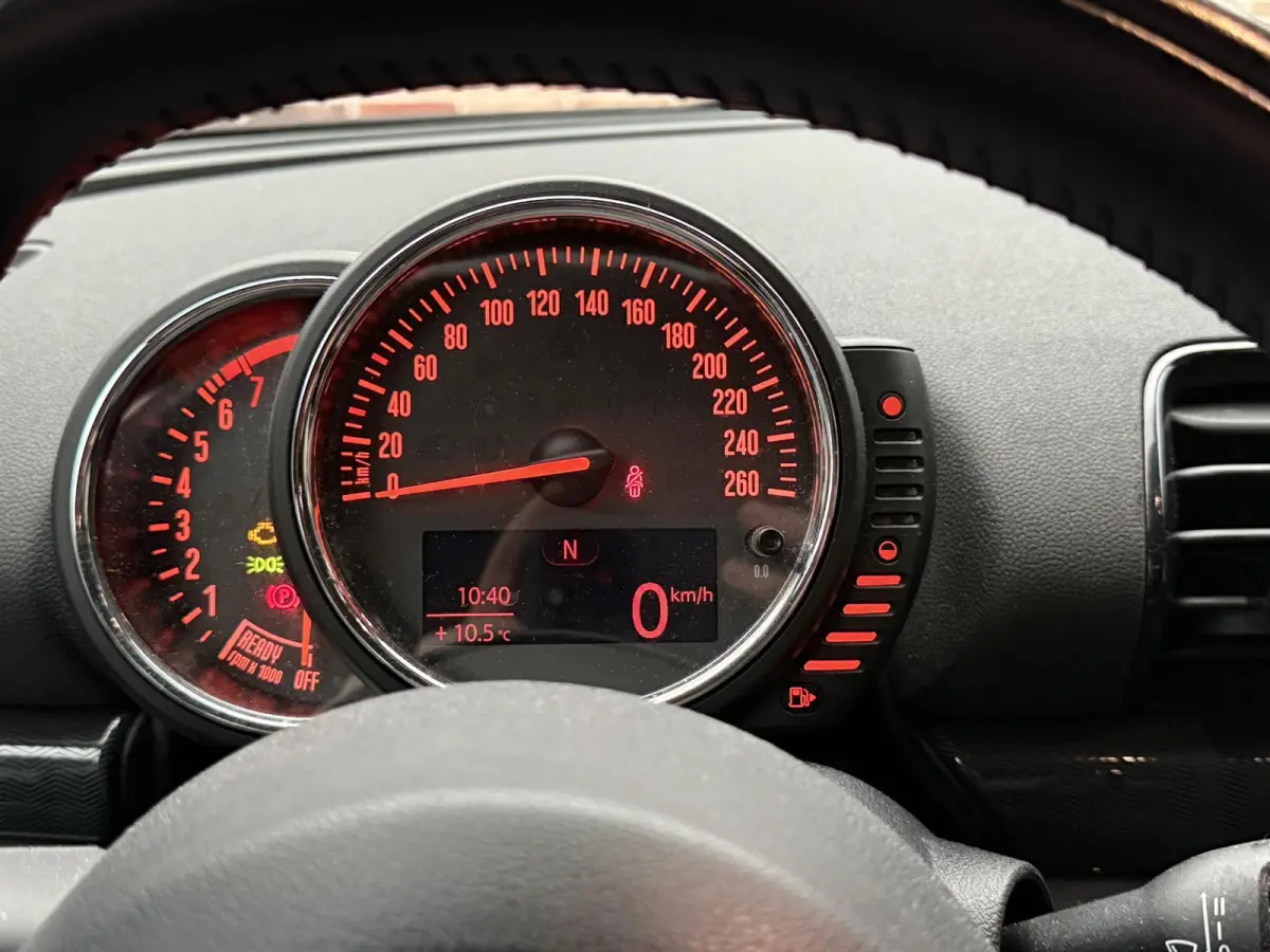 Mini 1.5 Cooper Business