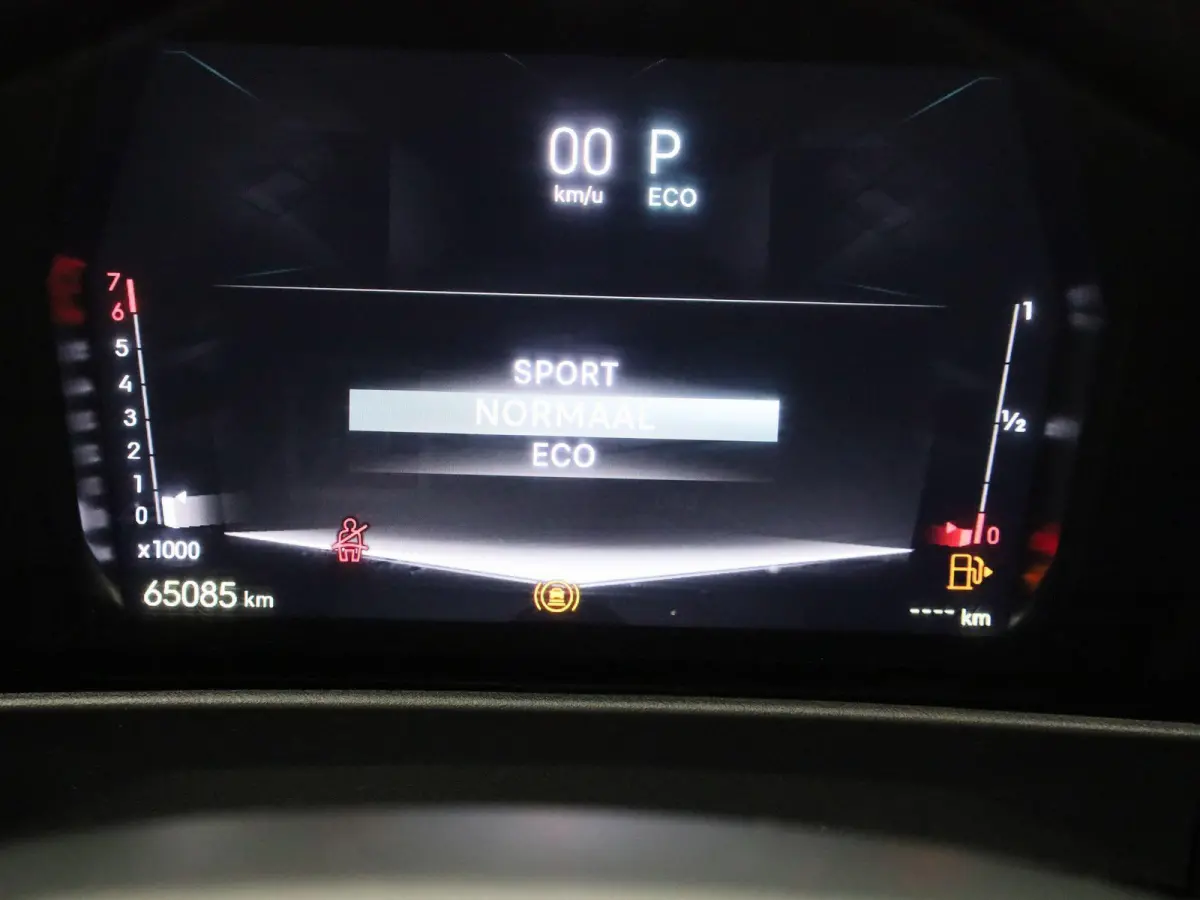 1.2 PureTech Trocadero | PANORAMADAK | NAVIGATIE | HALF LEDER | HEAD UP DISPLAY | ACHTERUITRIJCAMERA |