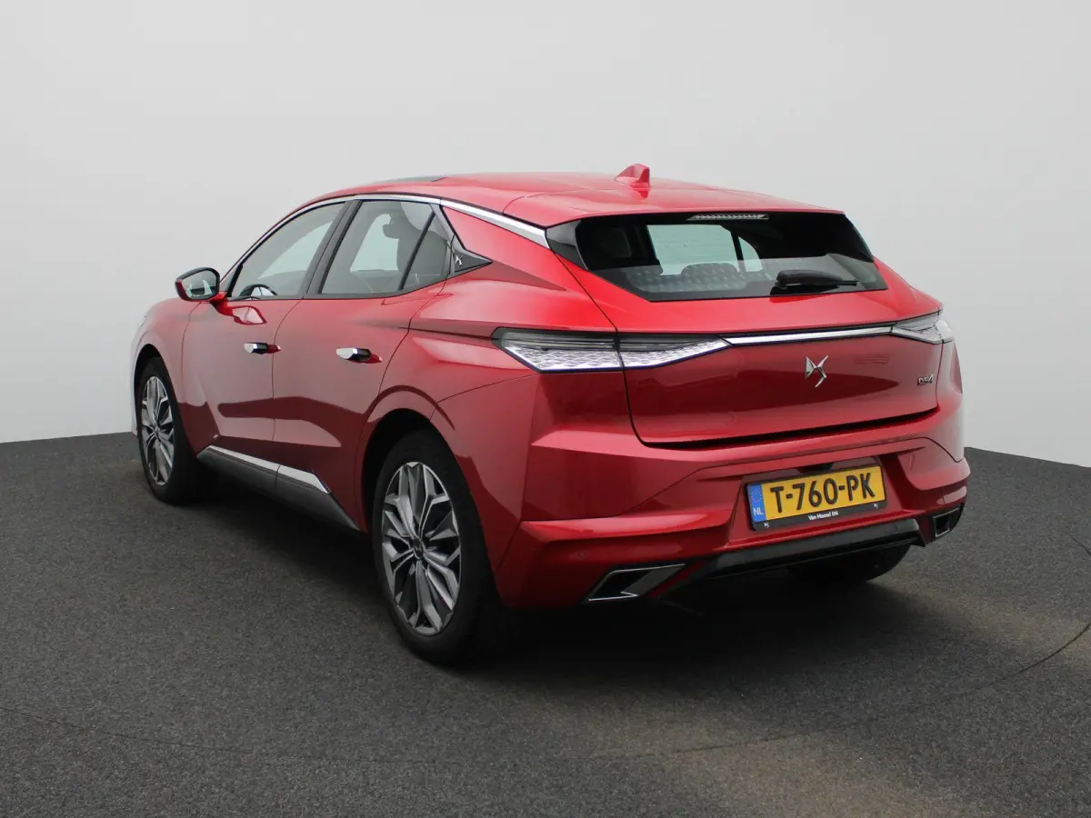 1.2 PureTech Trocadero | PANORAMADAK | NAVIGATIE | HALF LEDER | HEAD UP DISPLAY | ACHTERUITRIJCAMERA |