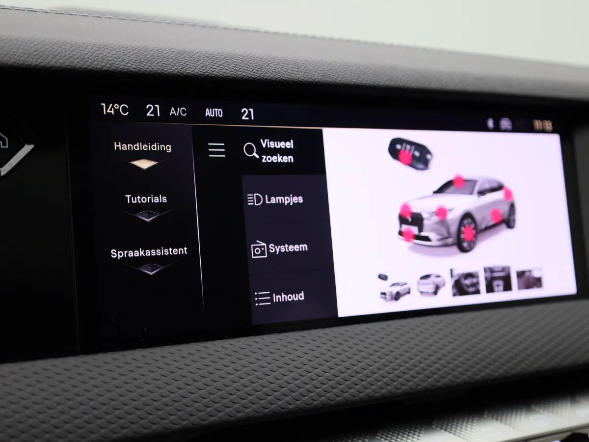1.2 PureTech Trocadero | PANORAMADAK | NAVIGATIE | HALF LEDER | HEAD UP DISPLAY | ACHTERUITRIJCAMERA |