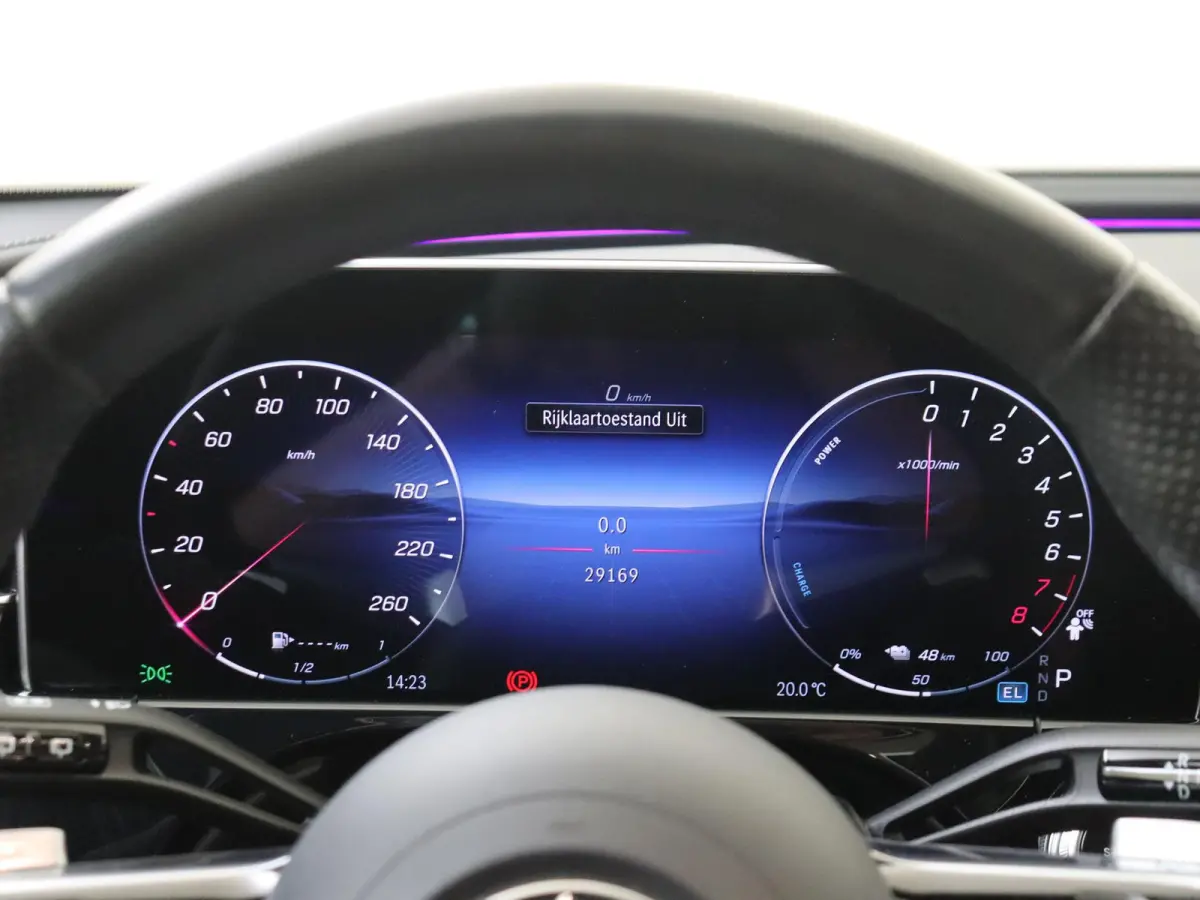 300 e AMG Line Premium/ Panoramadak/ AIRMATIC/ Night/ 20 inch/ SUPERSCREEN/ Burmester 4D/ El. Trekhaak