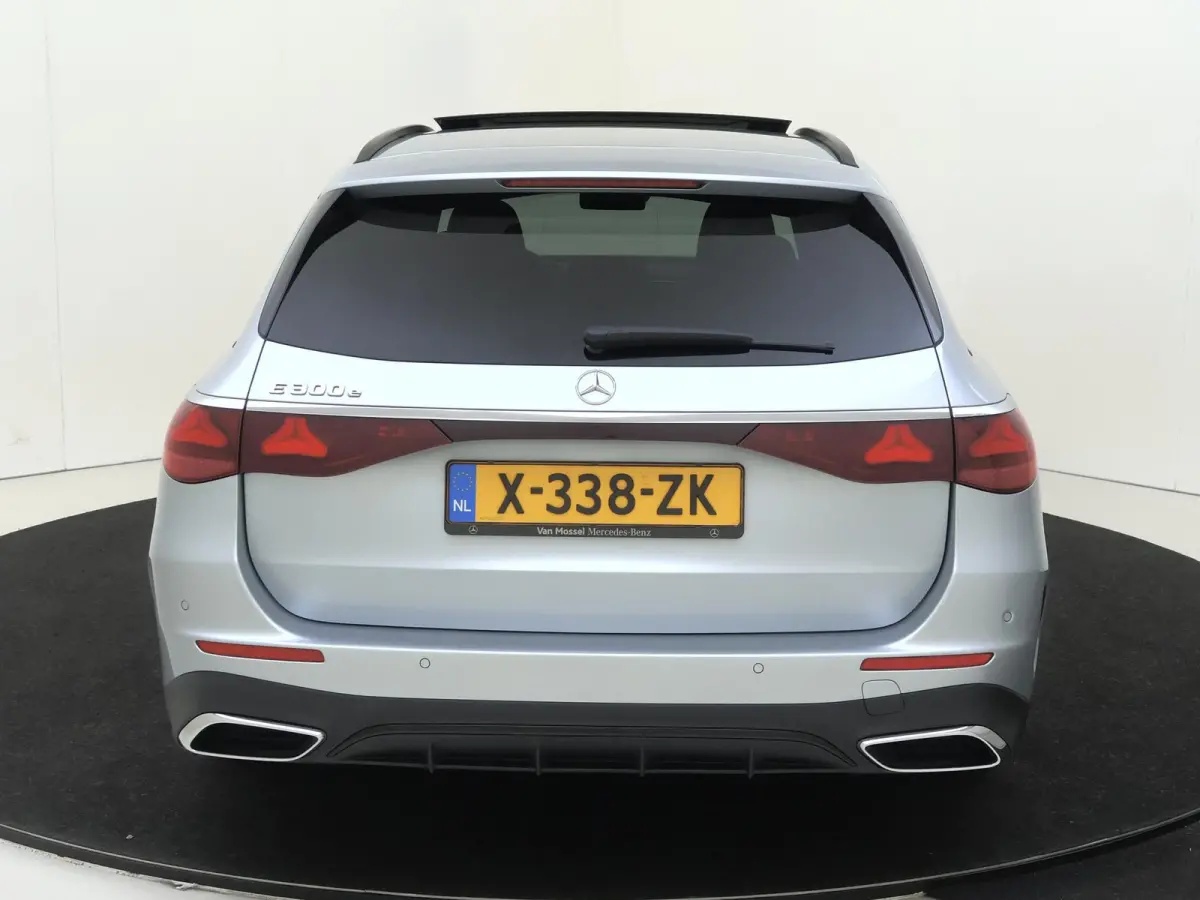 300 e AMG Line Premium/ Panoramadak/ Night/ 20 inch/ SUPERSCREEN/ Burmester 4D/ El. Trekhaak