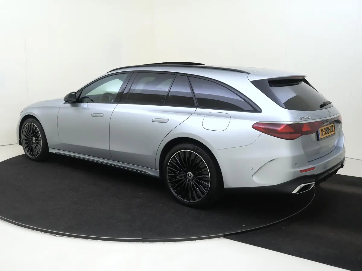 300 e AMG Line Premium/ Panoramadak/ Night/ 20 inch/ SUPERSCREEN/ Burmester 4D/ El. Trekhaak