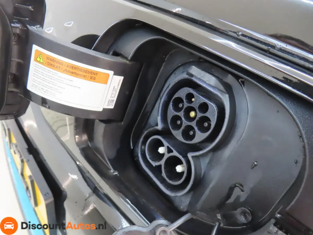 ExecutiveLine 64 kWh Full option 100% SOH